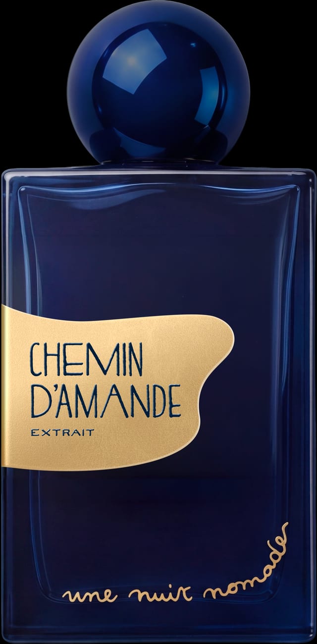 PNG-PACKSHOT-BLANC-EXTRAITS-50-CHEMIN-D-AMANDE.png