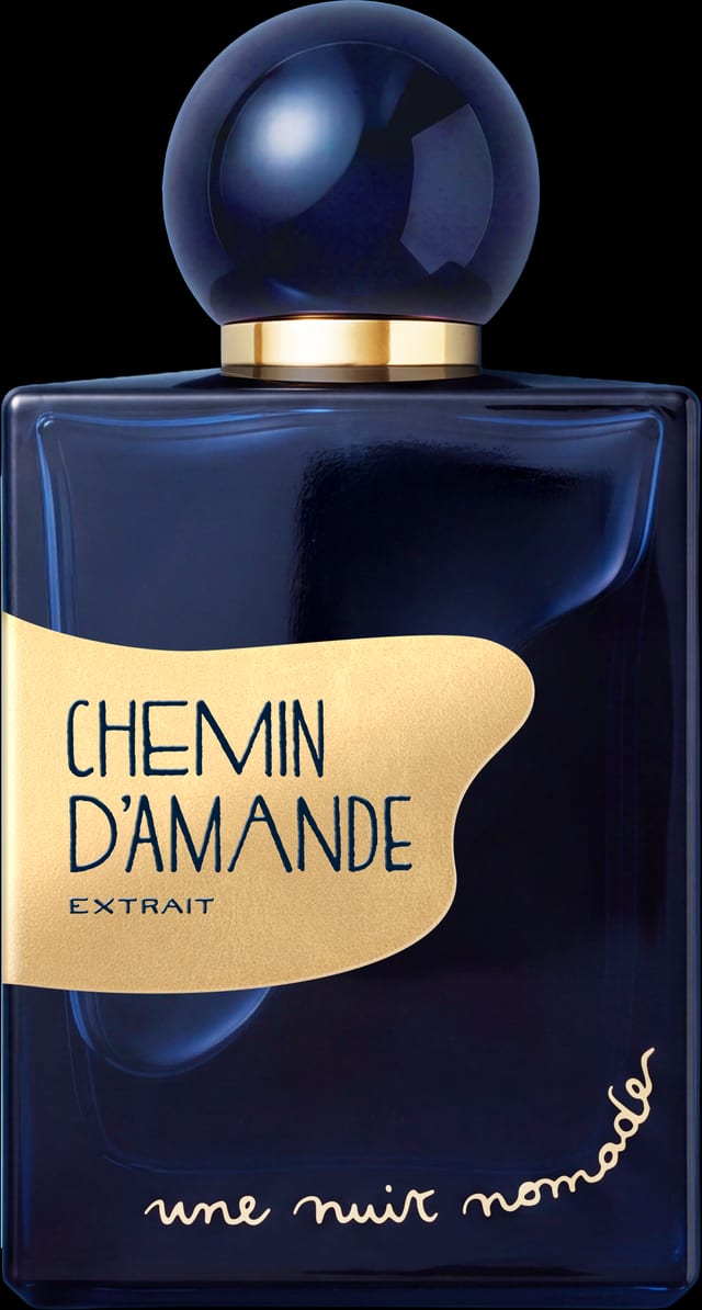 PNG-PACKSHOT-BLANC-EXTRAITS-100-CHEMIN-D-AMANDE.png